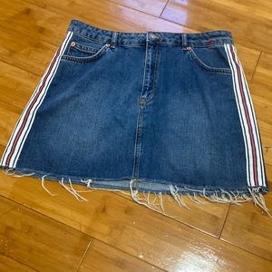 Topshop women’s denim skirt